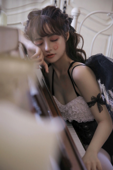 可疑的美容院在线观看